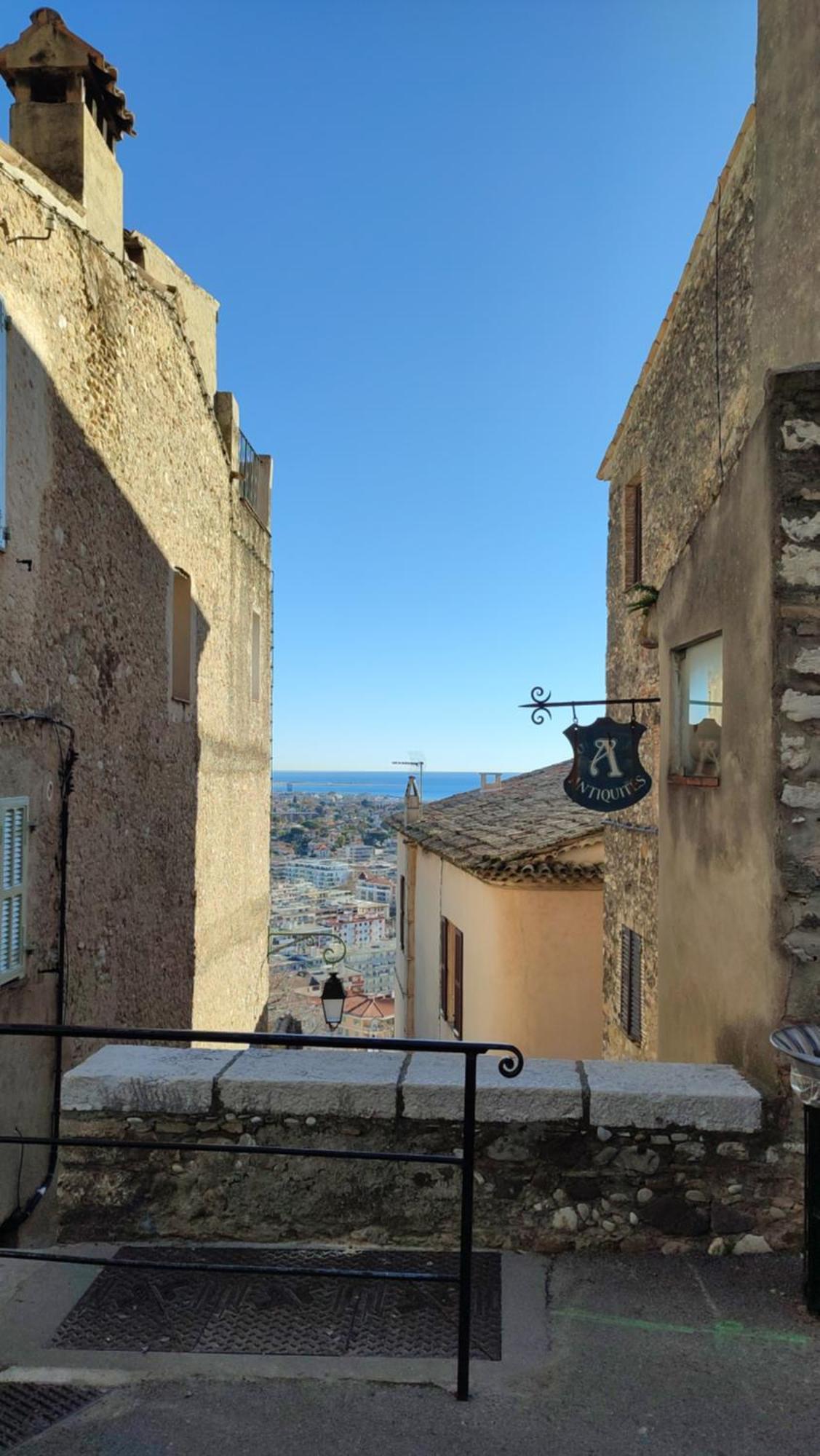 Duplex Au Pied Du Chateau Cagnes-sur-Mer Bagian luar foto