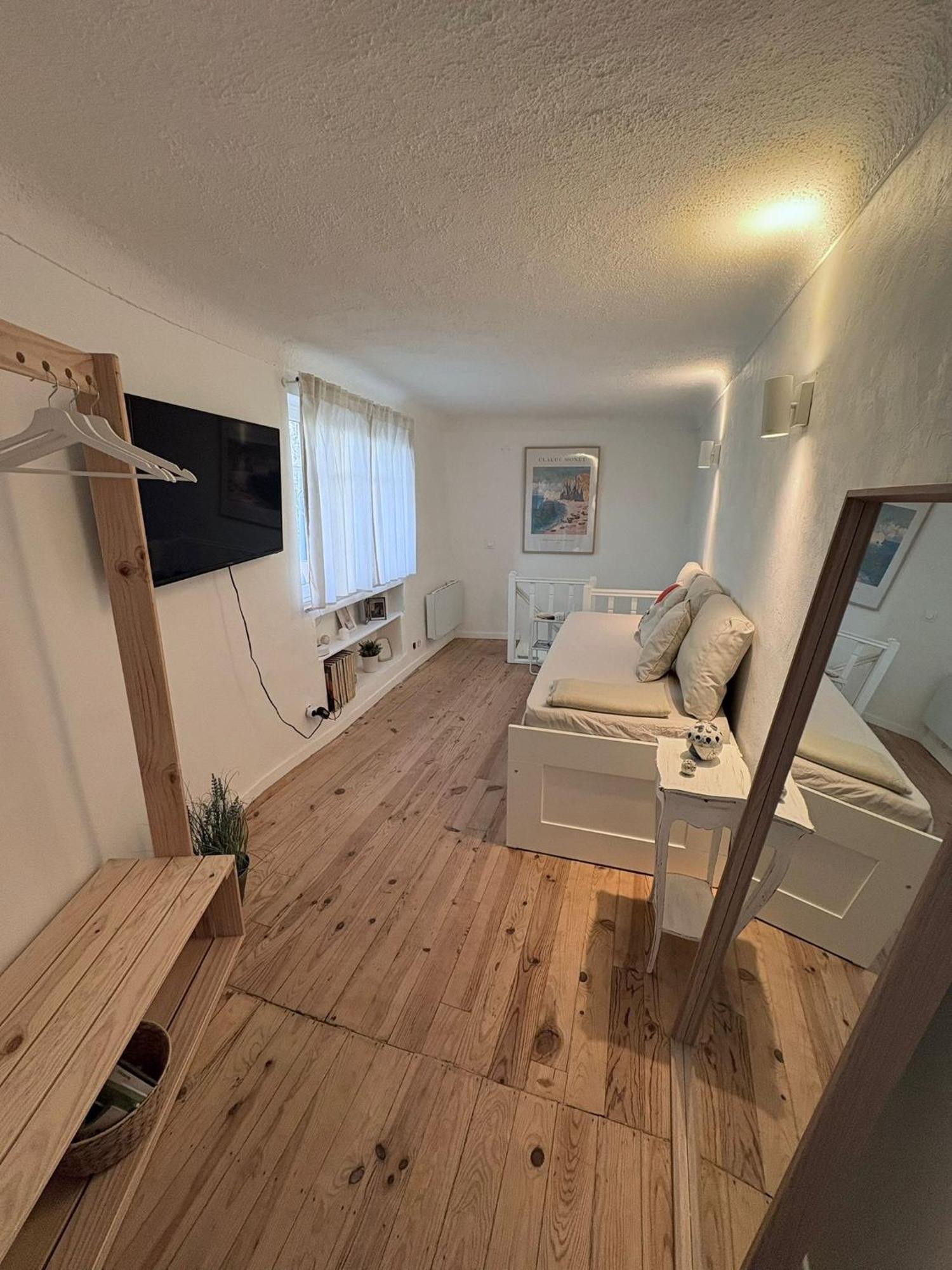 Duplex Au Pied Du Chateau Cagnes-sur-Mer Bagian luar foto
