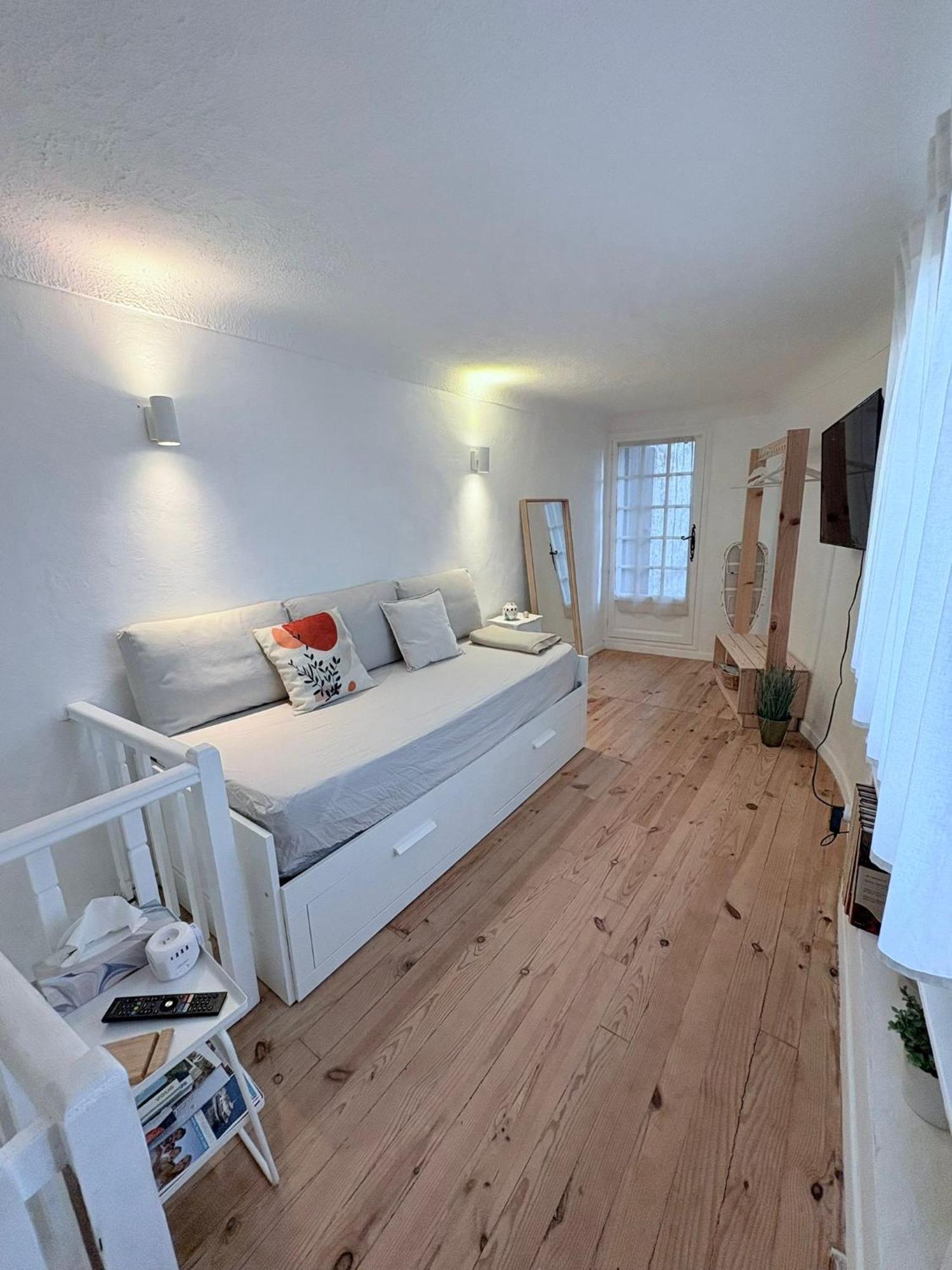 Duplex Au Pied Du Chateau Cagnes-sur-Mer Bagian luar foto