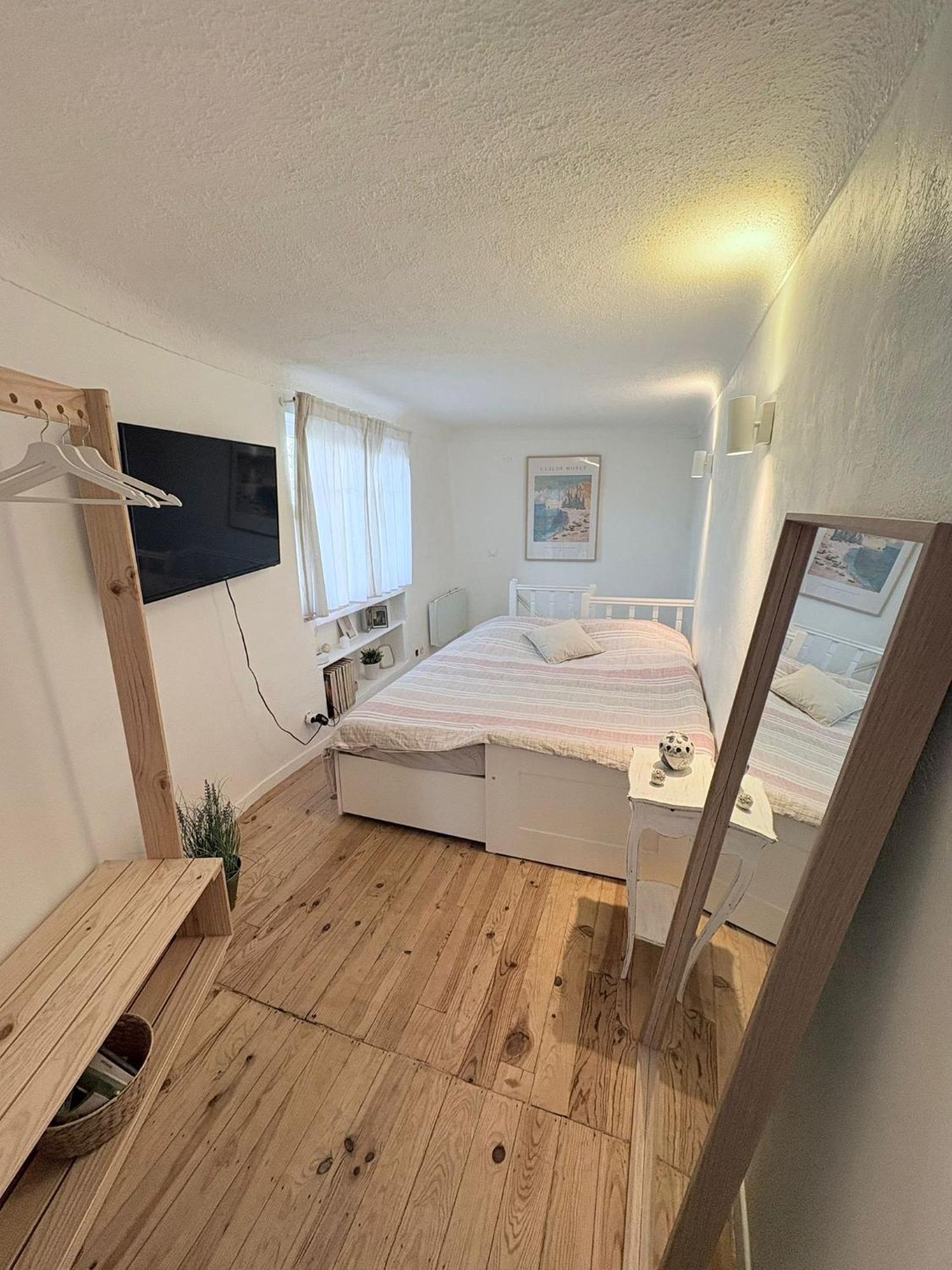 Duplex Au Pied Du Chateau Cagnes-sur-Mer Bagian luar foto